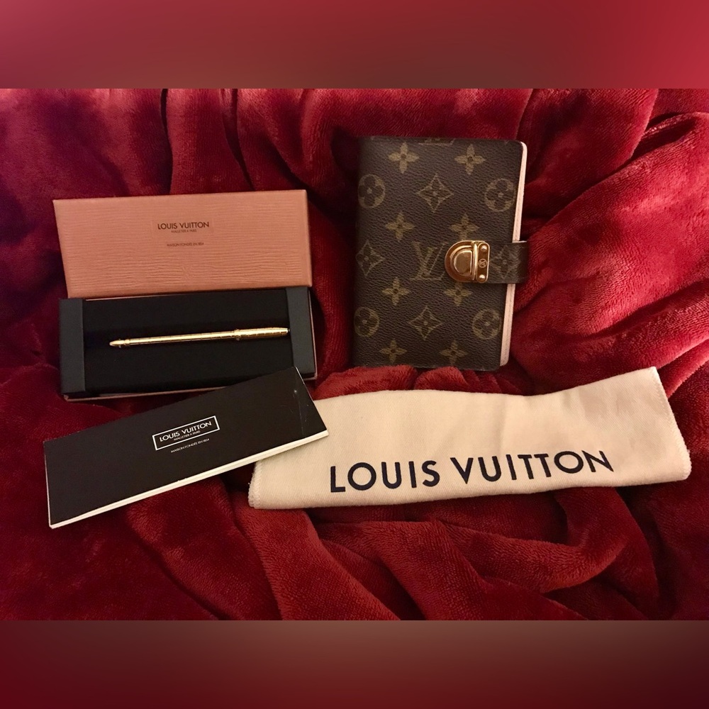 Louis Vuitton Agenda with Gold Pen